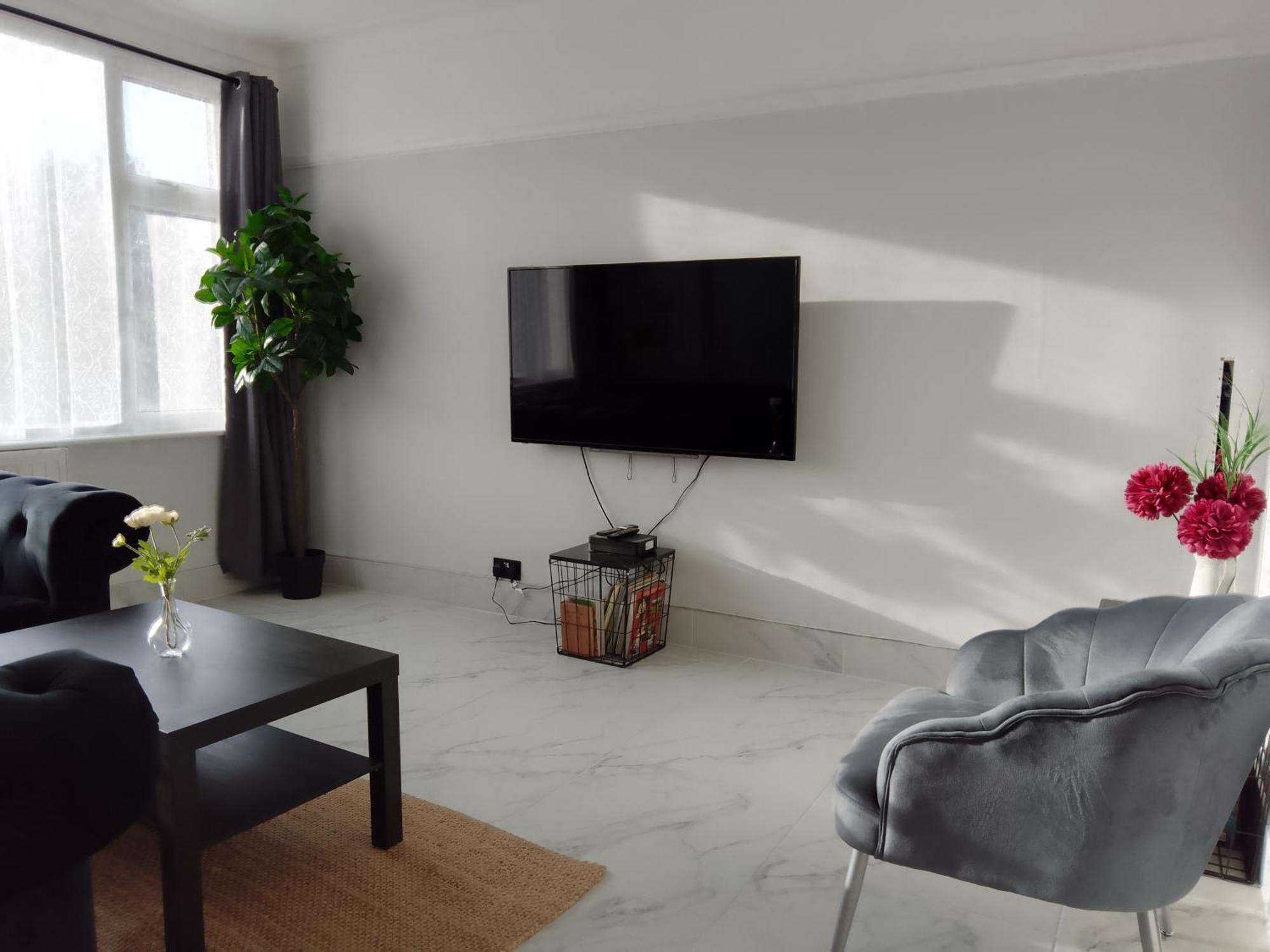 Surbiton Home With Free Parkings, Surbiton, Kingston Upon Thames, Surrey, Greater London Uk 외부 사진