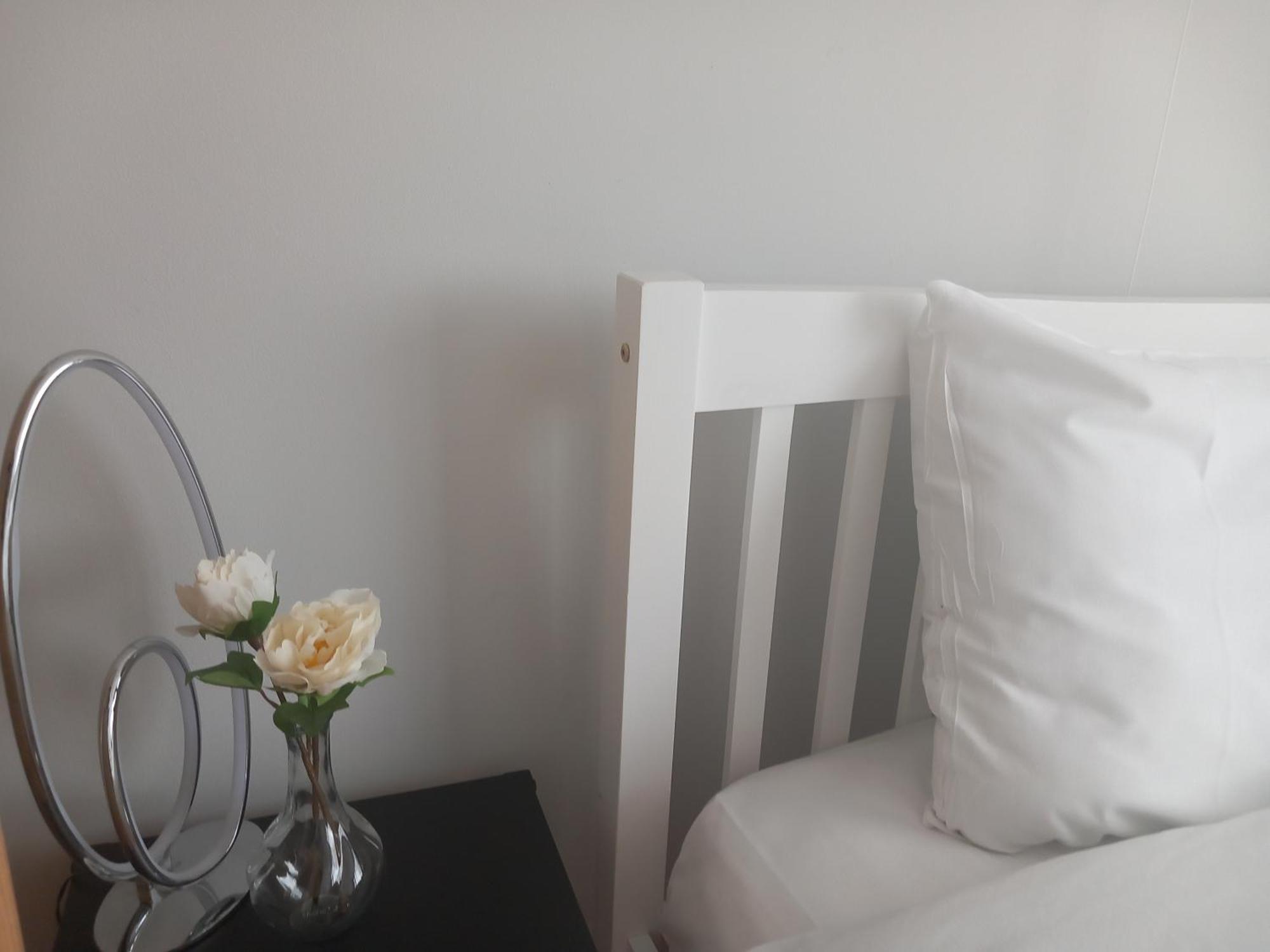 Surbiton Home With Free Parkings, Surbiton, Kingston Upon Thames, Surrey, Greater London Uk 외부 사진